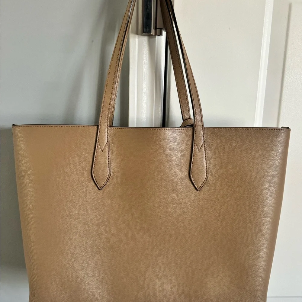 Burberry Medium Haymarket Colours Check Leather Reversible Tote - Picture 7 of 12